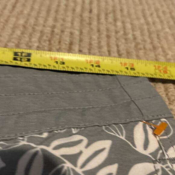 Men's Faherty Classic Board Shorts Avellanas Print Sage Green Size 29 7" inseam - Picture 11 of 12